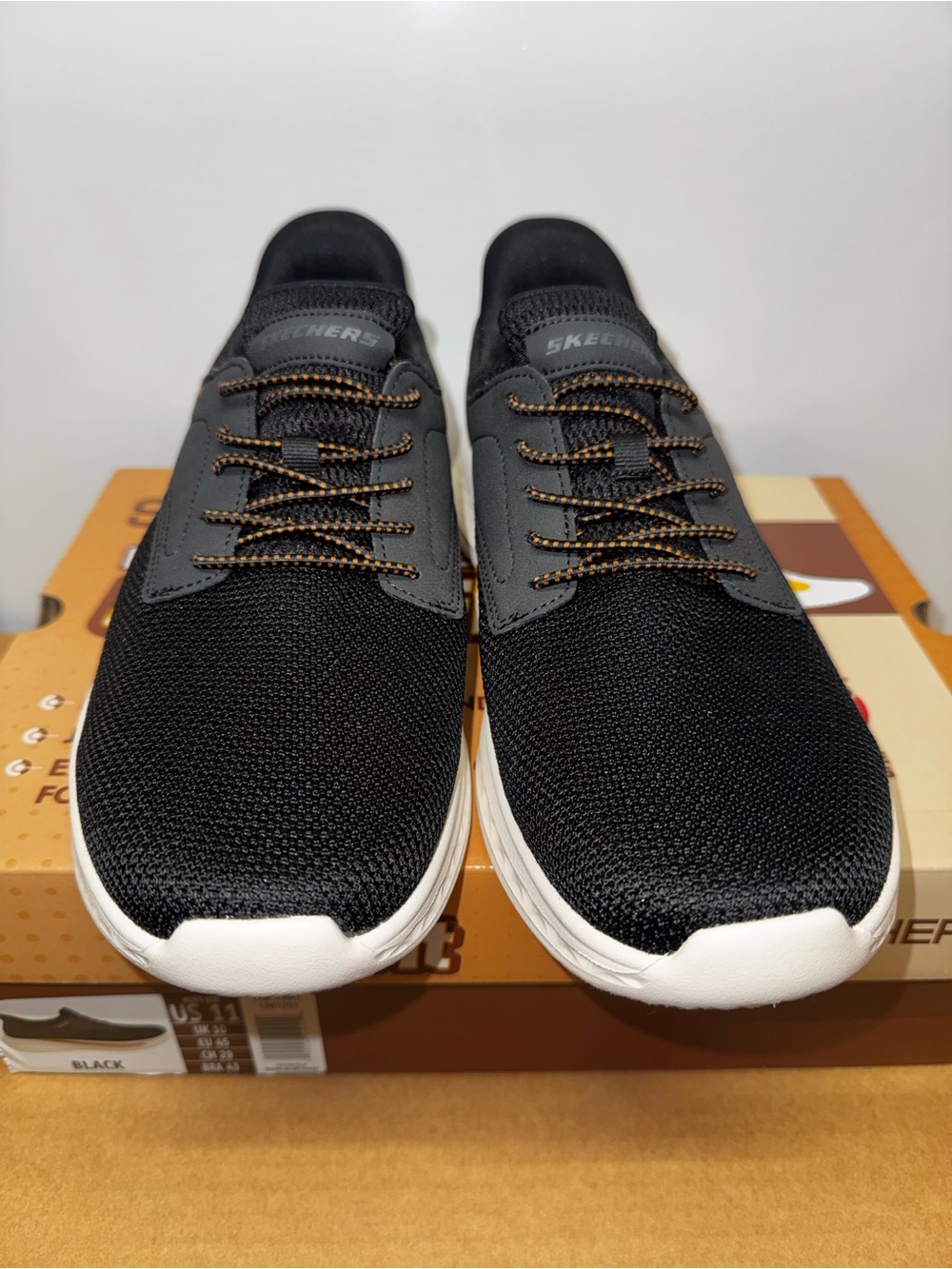 SKECHERS Hands-Free Swift Fit Sneaker Men's Size 11 Black - New - Picture 5 of 6